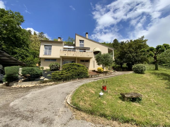 Image No.2-Maison de 4 chambres à vendre à Saint-Céré