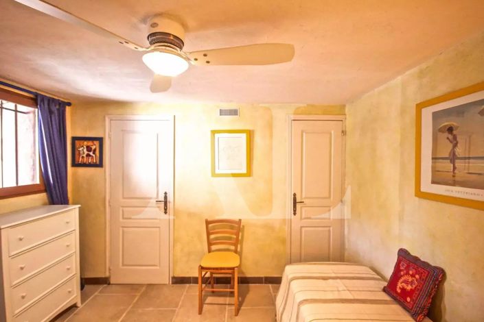 Image No.13-5 Bed House for sale