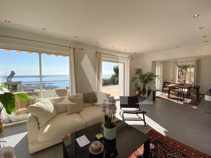 Image No.5-5 Bed House for sale