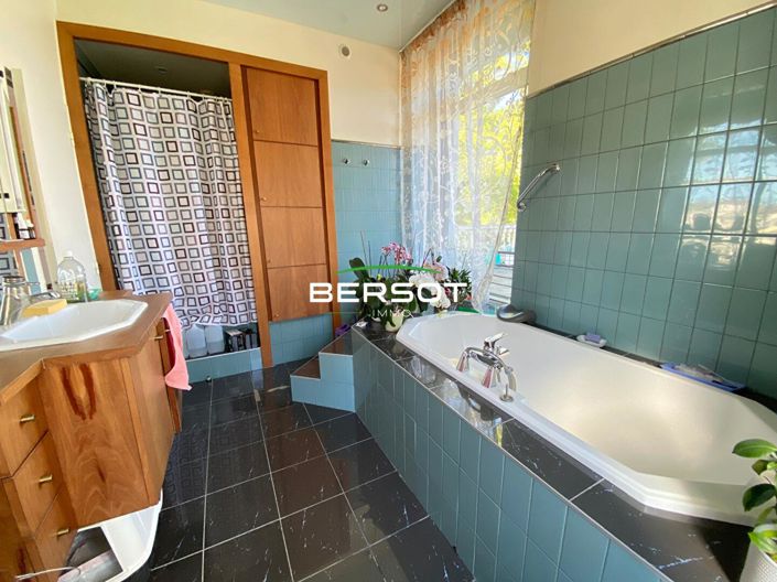 Image No.13-4 Bed Apartment for sale