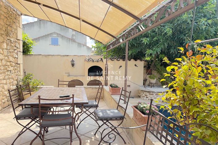 Image No.10-3 Bed House for sale