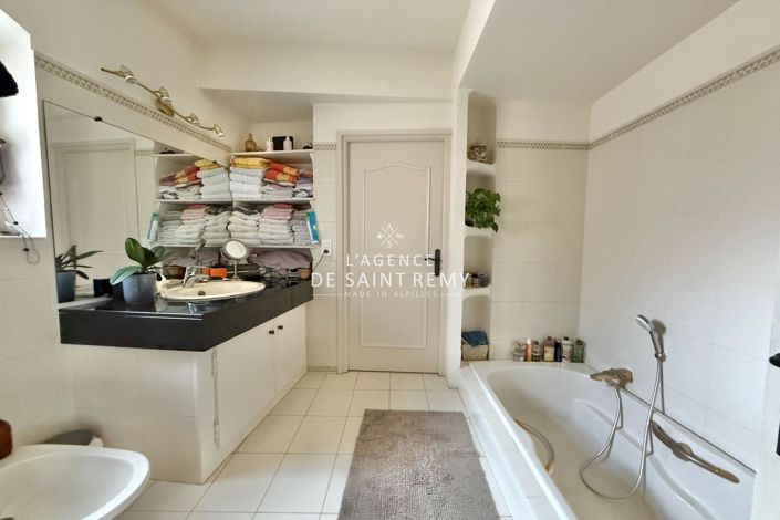 Image No.11-Maison de 4 chambres à vendre à Noves