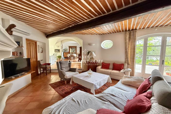 Image No.4-4 Bed House for sale