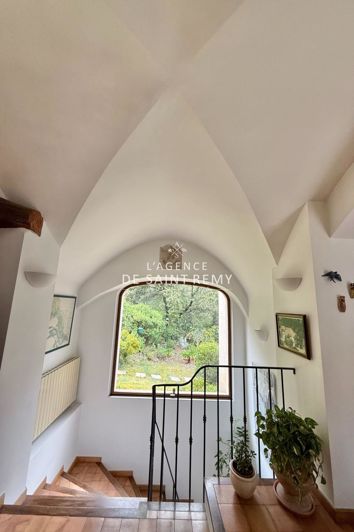 Image No.6-4 Bed House for sale