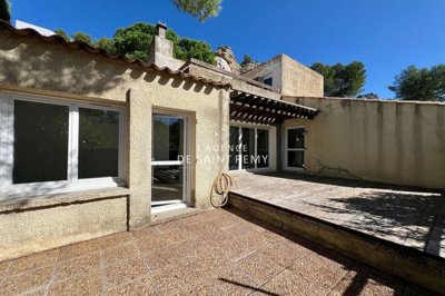 1 - Les Baux-de-Provence, House