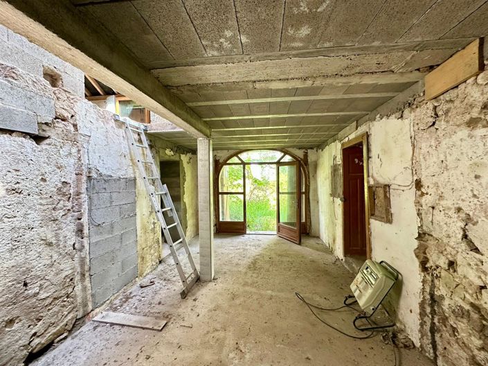 Image No.7-5 Bed House for sale