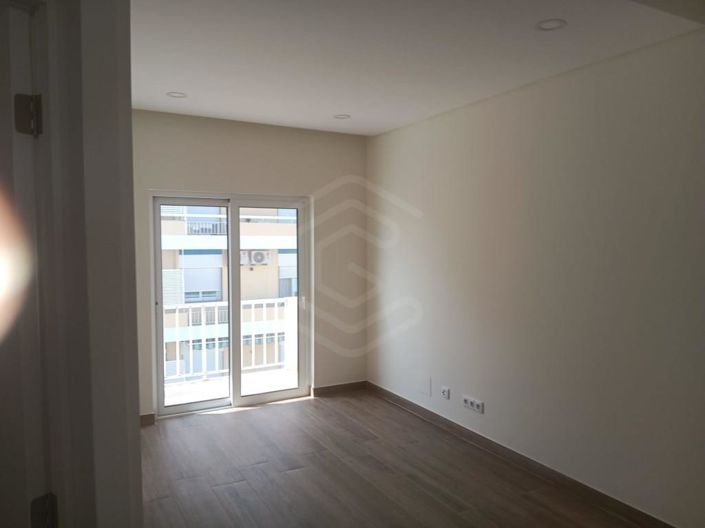 Image No.2-Propriété de 2 chambres à vendre à Faro City