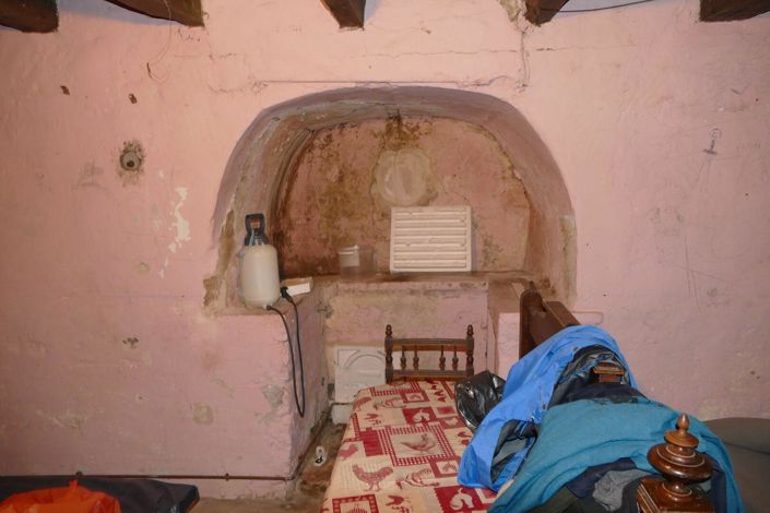 Image No.4-1 Bed House for sale