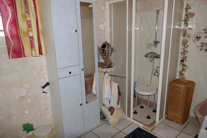 Image No.13-3 Bed House for sale