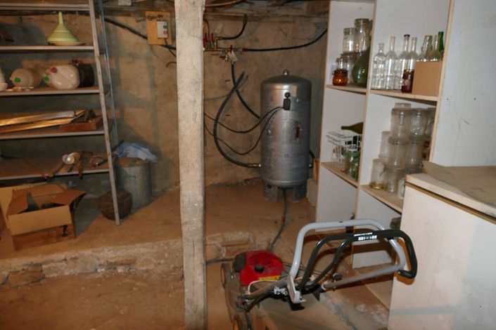 Image No.19-3 Bed House for sale