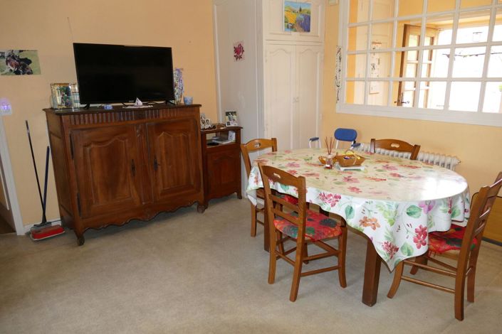 Image No.6-3 Bed House for sale