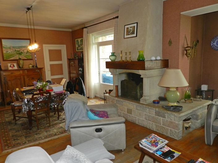 Image No.7-5 Bed House for sale