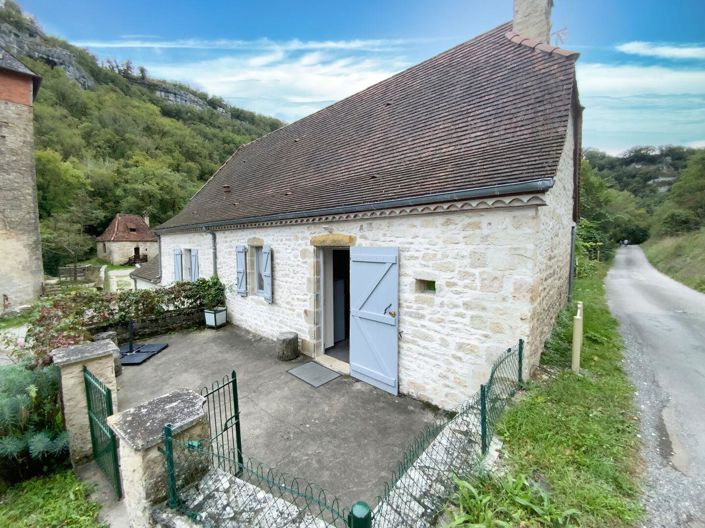 Image No.2-3 Bed House for sale