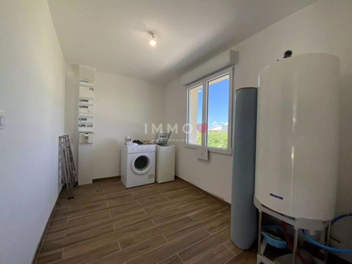 Image No.14-3 Bed House for sale