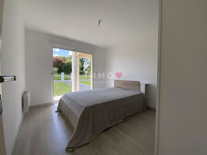 Image No.9-3 Bed House for sale