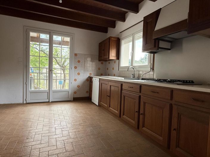 Image No.5-6 Bed House for sale