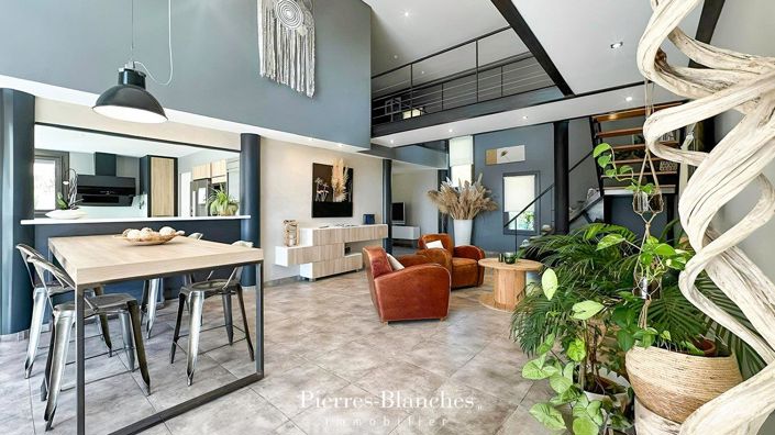 Image No.4-5 Bed House for sale