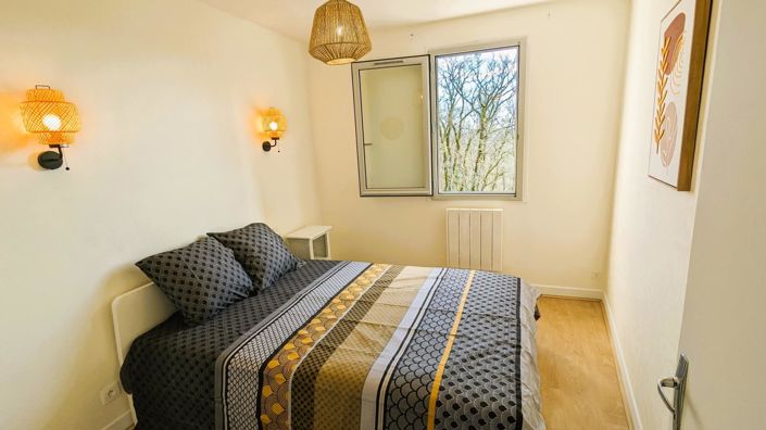 Image No.8-3 Bed House for sale