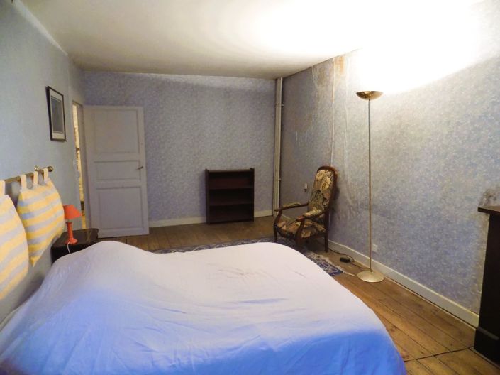 Image No.8-5 Bed House for sale