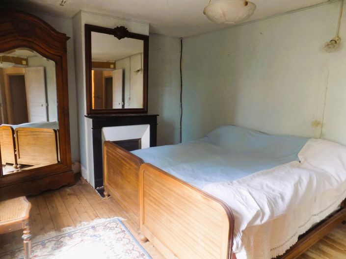 Image No.9-5 Bed House for sale