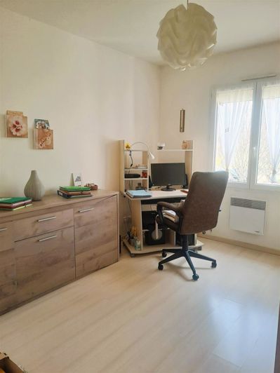 Image No.9-3 Bed House for sale