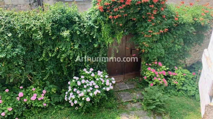 Image No.24-7 Bed House for sale