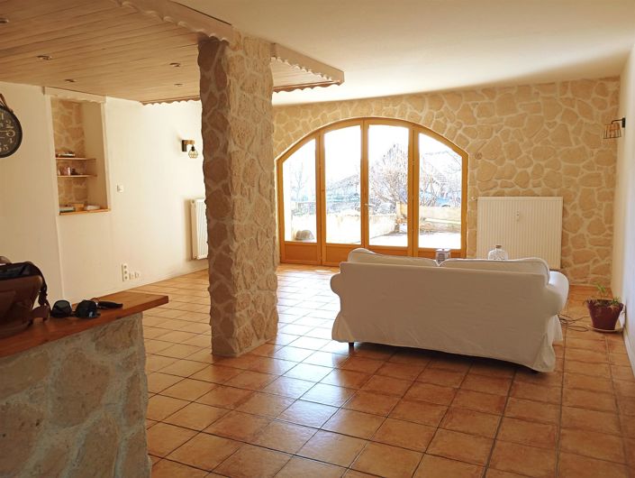 Image No.1-2 Bed House for sale