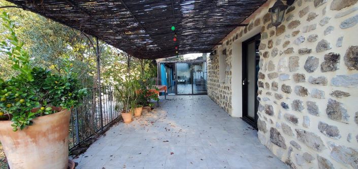Image No.1-14 Bed House for sale
