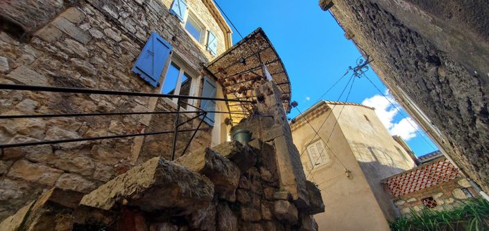 Image No.1-Propriété de 3 chambres à vendre à Berrias-et-Casteljau