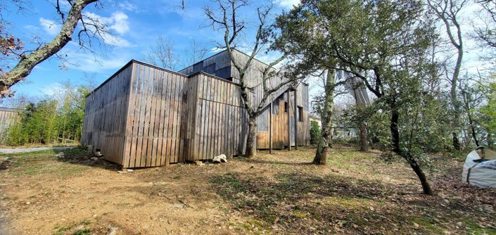 Image No.1-3 Bed House for sale