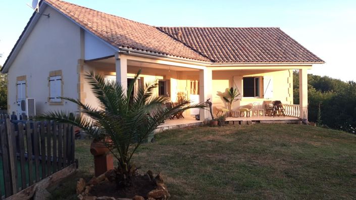 Image No.1-4 Bed House for sale