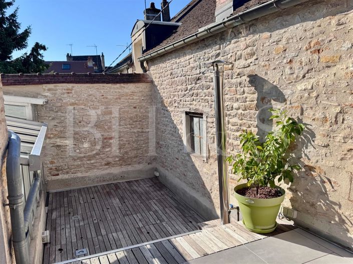 Image No.7-6 Bed House for sale