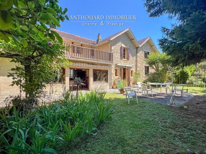 Image No.1-7 Bed House for sale