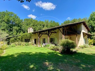 5 Bed House for sale