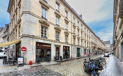 1 - Besançon, Property