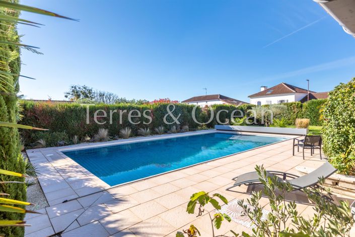 Image No.19-6 Bed House for sale