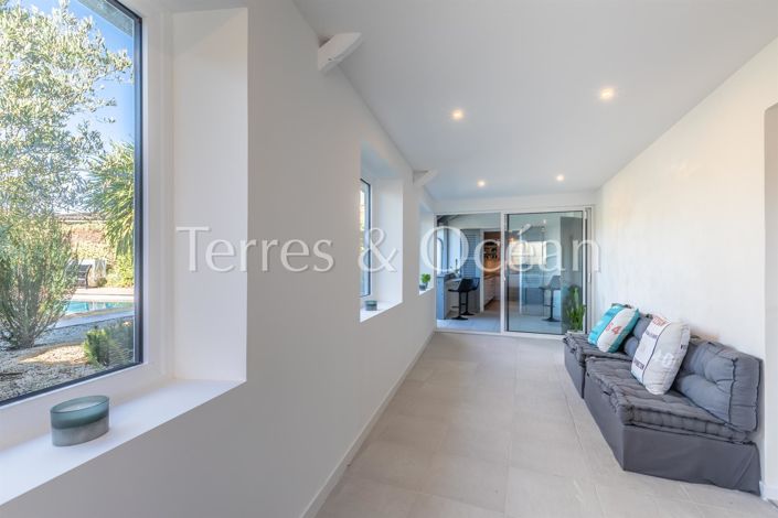 Image No.7-6 Bed House for sale