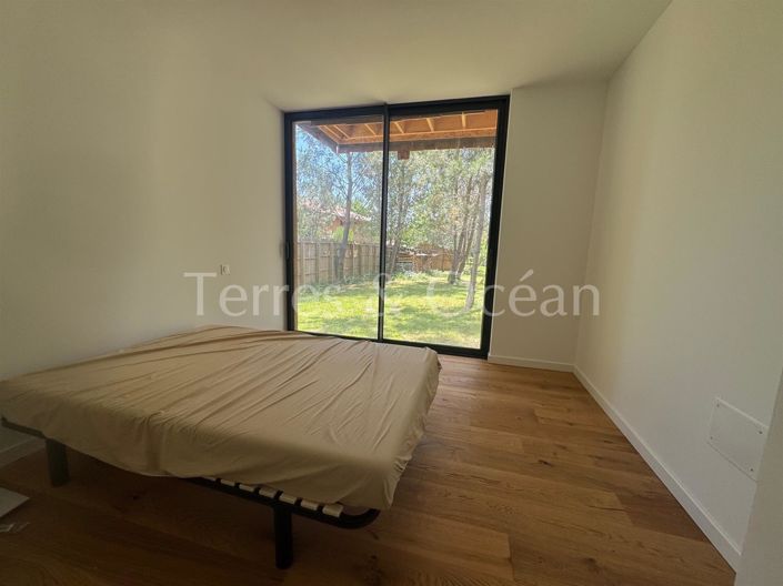 Image No.3-3 Bed House for sale