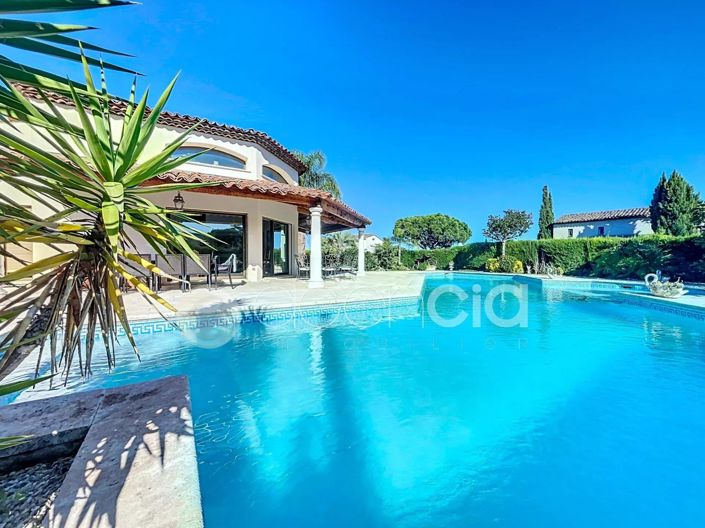 Image No.1-6 Bed House for sale