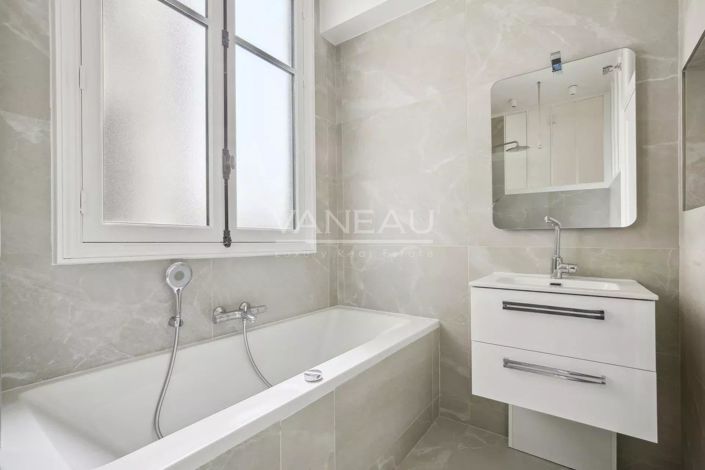 Image No.13-Appartement de 4 chambres à vendre à Paris