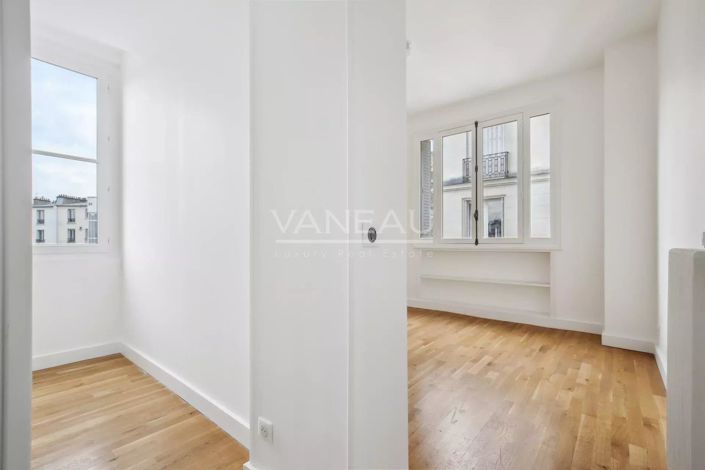 Image No.8-Appartement de 4 chambres à vendre à Paris