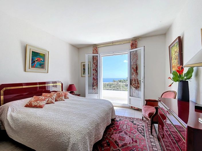 Image No.14-5 Bed House for sale