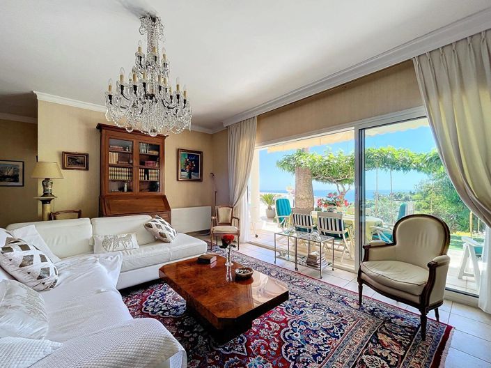 Image No.9-5 Bed House for sale