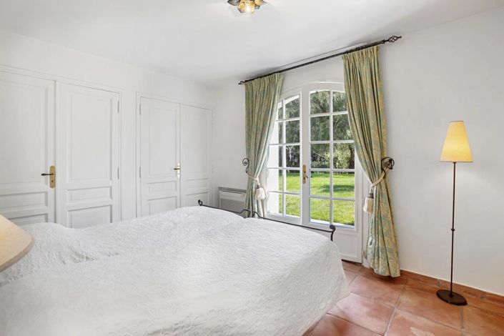 Image No.16-4 Bed House for sale