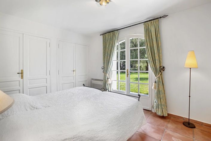 Image No.16-4 Bed House for sale