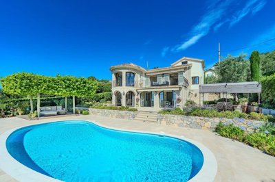 5 Bed House for sale