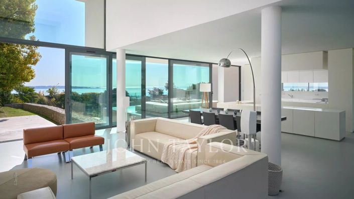 Image No.6-4 Bed House for sale