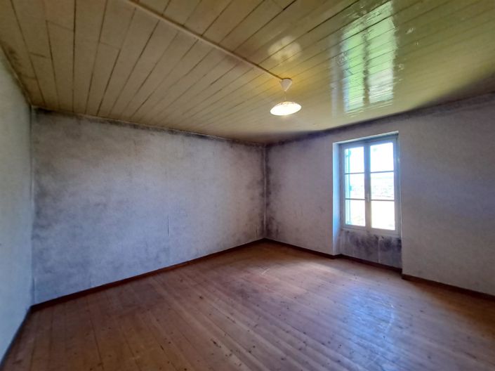 Image No.19-3 Bed House for sale