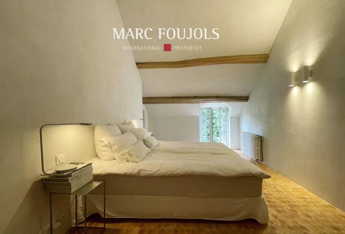 Image No.20-6 Bed House for sale