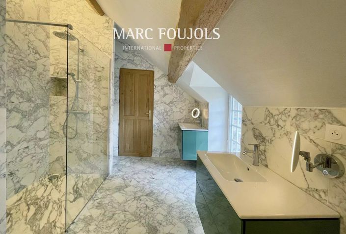 Image No.21-6 Bed House for sale